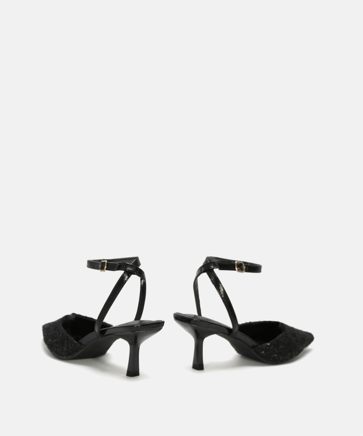 Zapato tac&oacute;n fino  image number null